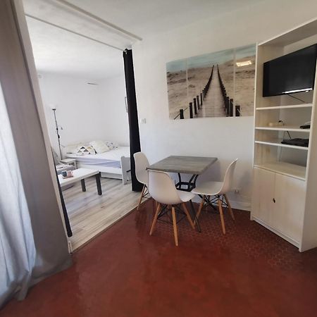 Soleil Levant 2 - En Bord De Mer - Superbe Appartement Cosy - Acces Direct Plage - Proche Commerces Et Animations Le Barcarès Kültér fotó